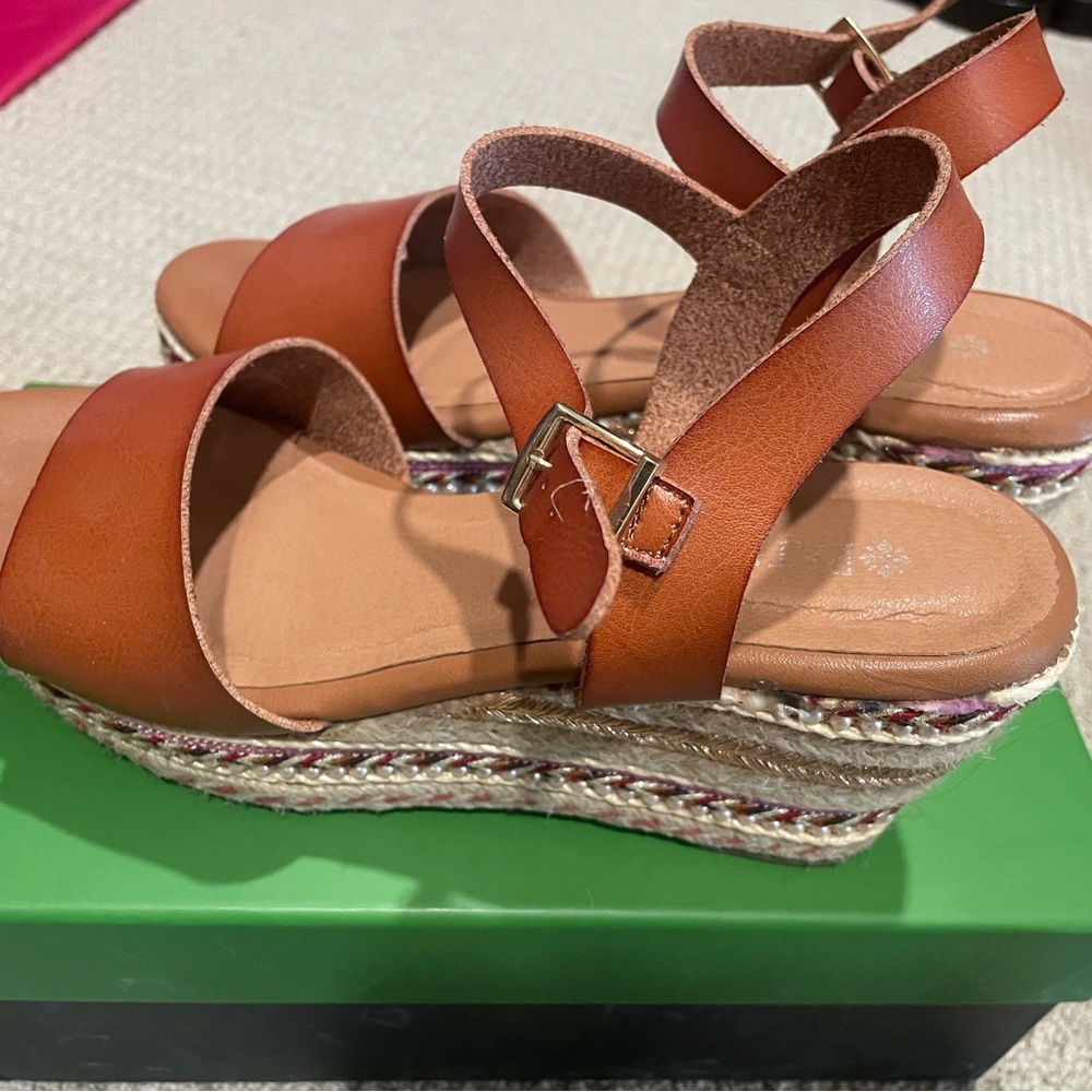 Women's Tan Wedge Sandals